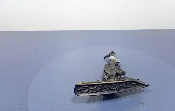 Windshield washer spray nozzle