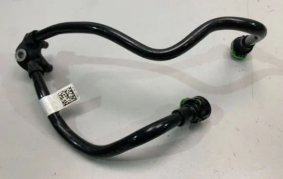 Audi A8 S8 D5 Gearbox oil cooler pipe/hose 4N0317801E