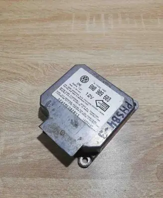 Volkswagen Golf III Airbag control unit/module 6N0909603