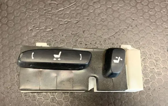 Lexus IS 220D-250-350 Seat control switch 18A196