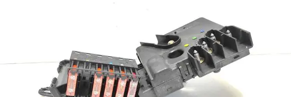 Mercedes-Benz E W211 Fuse module 2115461141