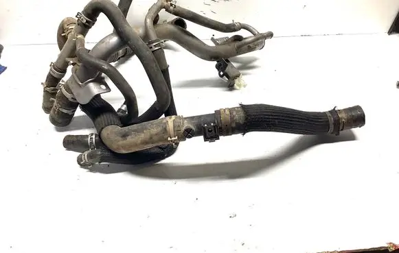 Nissan Navara D23 Engine coolant pipe/hose