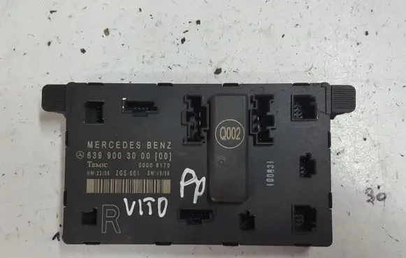 Mercedes-Benz Vito Viano W639 Door control unit/module 6399003000