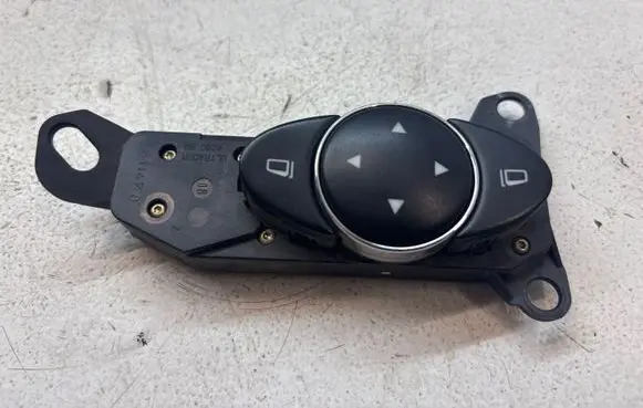 Mercedes-Benz A W169 Wing mirror switch 2118208310 03211010