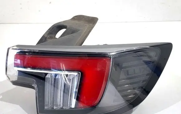 Opel Mokka B Rear/tail lights 9833721980