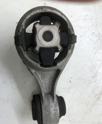 Nissan X-Trail T31 Engine mount bracket 11350JD000