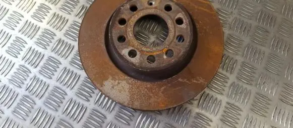 Skoda Octavia Mk2 (1Z) Front brake disc