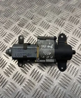 Chrysler Voyager Sliding door motor U10724h