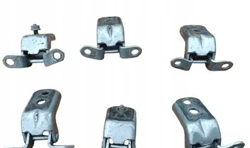 Nissan X-Trail T31 Rear door upper hinge A047743