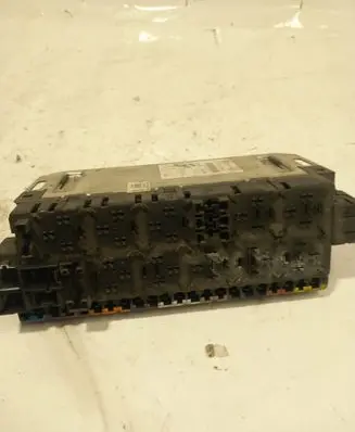 Mercedes-Benz S W220 Fuse module 05045110 A0205451732