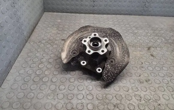 BMW X3 G01 Rear wheel hub 6869788 6871027