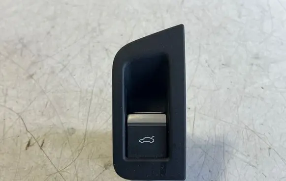 Audi Q7 4M Tailgate opening switch 4M1959829