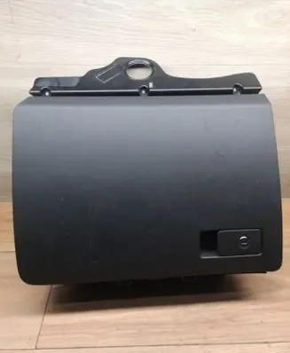 Volkswagen PASSAT B6 Glove box 3C1857114 T0024226 P0108696