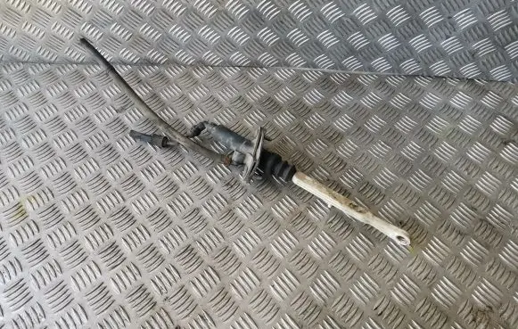 Volvo S60 Clutch master cylinder 30713421