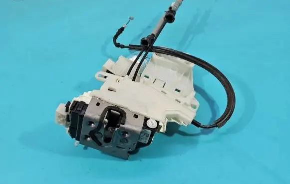 Jeep Renegade Rear door lock 40136025-003 IMPRK1357410