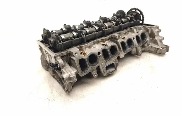 BMW 3 F30 F35 F31 Engine head 7810465 7797511