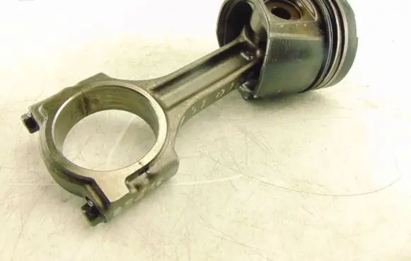 Renault Megane I Piston 