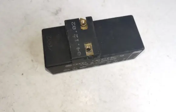 Skoda Fabia Mk1 (6Y) Coolant fan relay 1J0919506M