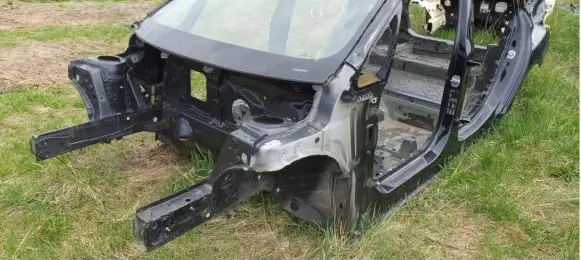 BMW 2 F46 Front quarter panel 