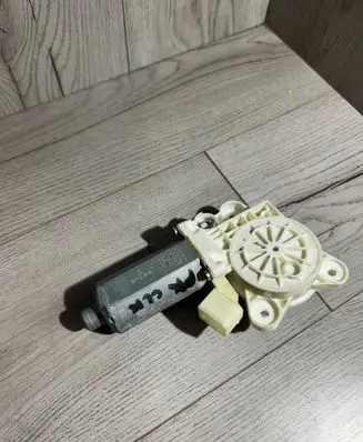 Mercedes-Benz CLK AMG A209 C209 Front door window regulator motor A2308201042