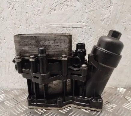 BMW 6 F06 Gran coupe Oil filter mounting bracket 8510856 70510184