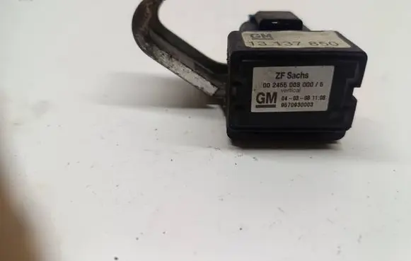 Sensor