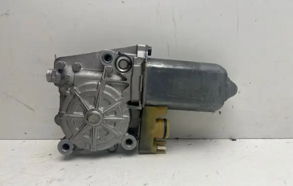 Mercedes-Benz S W140 Front door window regulator motor 185797000