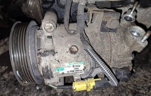 Citroen C4 I Air conditioning (A/C) compressor (pump) 9659875780