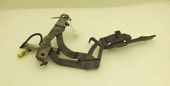 Peugeot RCZ Engine bonnet/hood hinges YM17342080