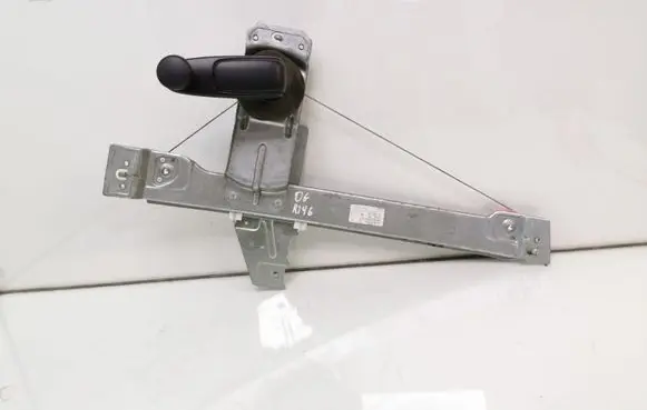 Rear door manual window regulator