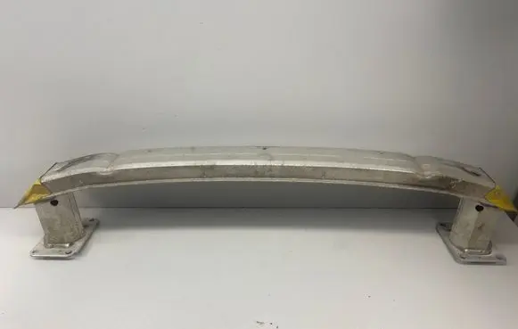 Peugeot 308 Front bumper cross member 