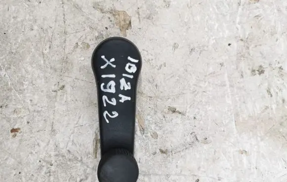 Seat Ibiza V (KJ) Rear door window winding handle 6F0839581