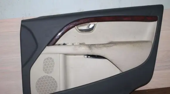 Volvo XC70 Front door card panel trim 30649480
