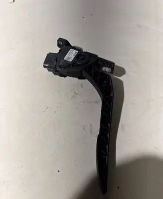 Land Rover Discovery 4 - LR4 Accelerator throttle pedal AH229F836BA 6PV00969806 2403201C