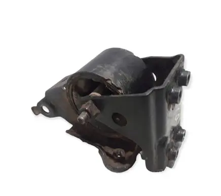 Nissan X-Trail T30 Engine mount bracket