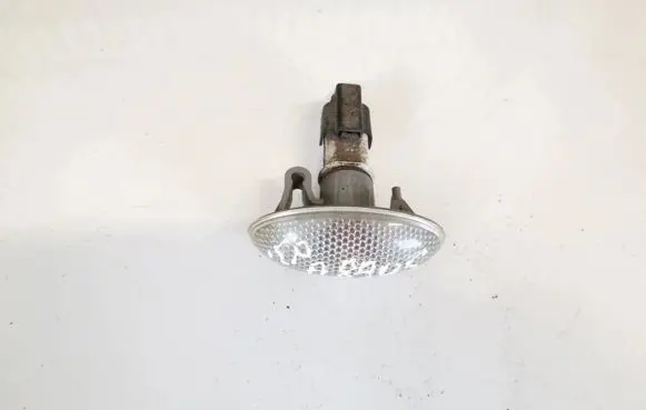 Peugeot 307 Front fender indicator light