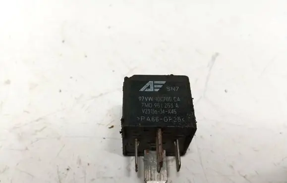 Volkswagen Golf IV Other relay 95vw10k705ca 7m0951253a