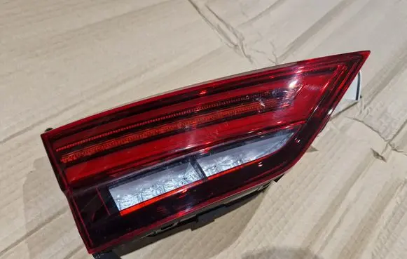 Audi A3 S3 8V Tailgate rear/tail lights 8V5945093D