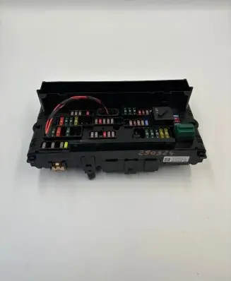 BMW X4 F26 Fuse module 9210863 117033444