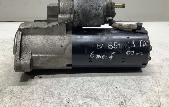 Volkswagen PASSAT B5.5 Starter motor 068911024H 001124020