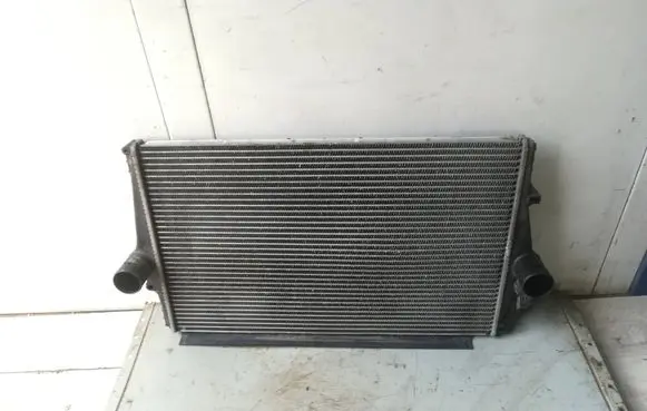 Volvo V70 Intercooler radiator
