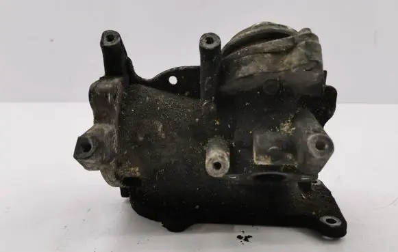 Mercedes-Benz B W245 EGR valve 09T303