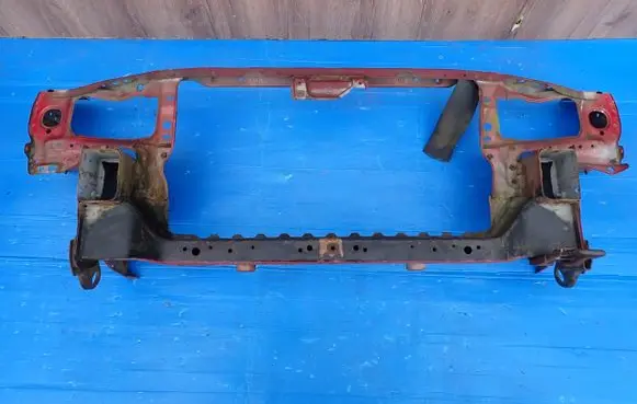 Nissan Almera Front bodywork piece 