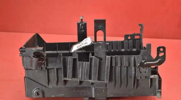 Battery box tray