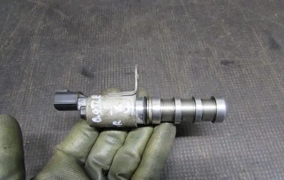 Renault Clio IV Valve 