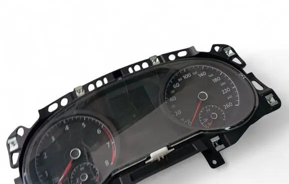 Speedometer (instrument cluster)