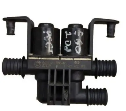 BMW 5 E60 E61 Coolant heater control valve 6931708 64116931708 1147412181