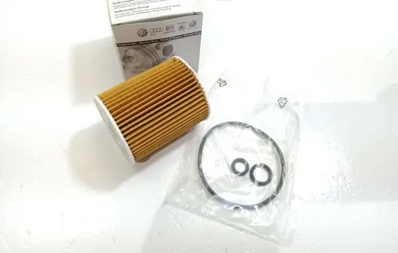 Skoda Fabia Mk2 (5J) Oil sump 03P115562