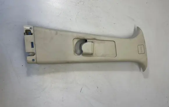 Land Rover Freelander 2 - LR2 (B) pillar trim (top) LAEB00010A1 CKDXA