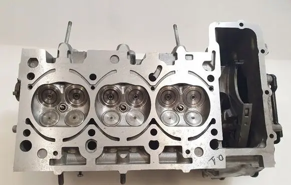 Audi A5 8T 8F Engine head 06E103404K